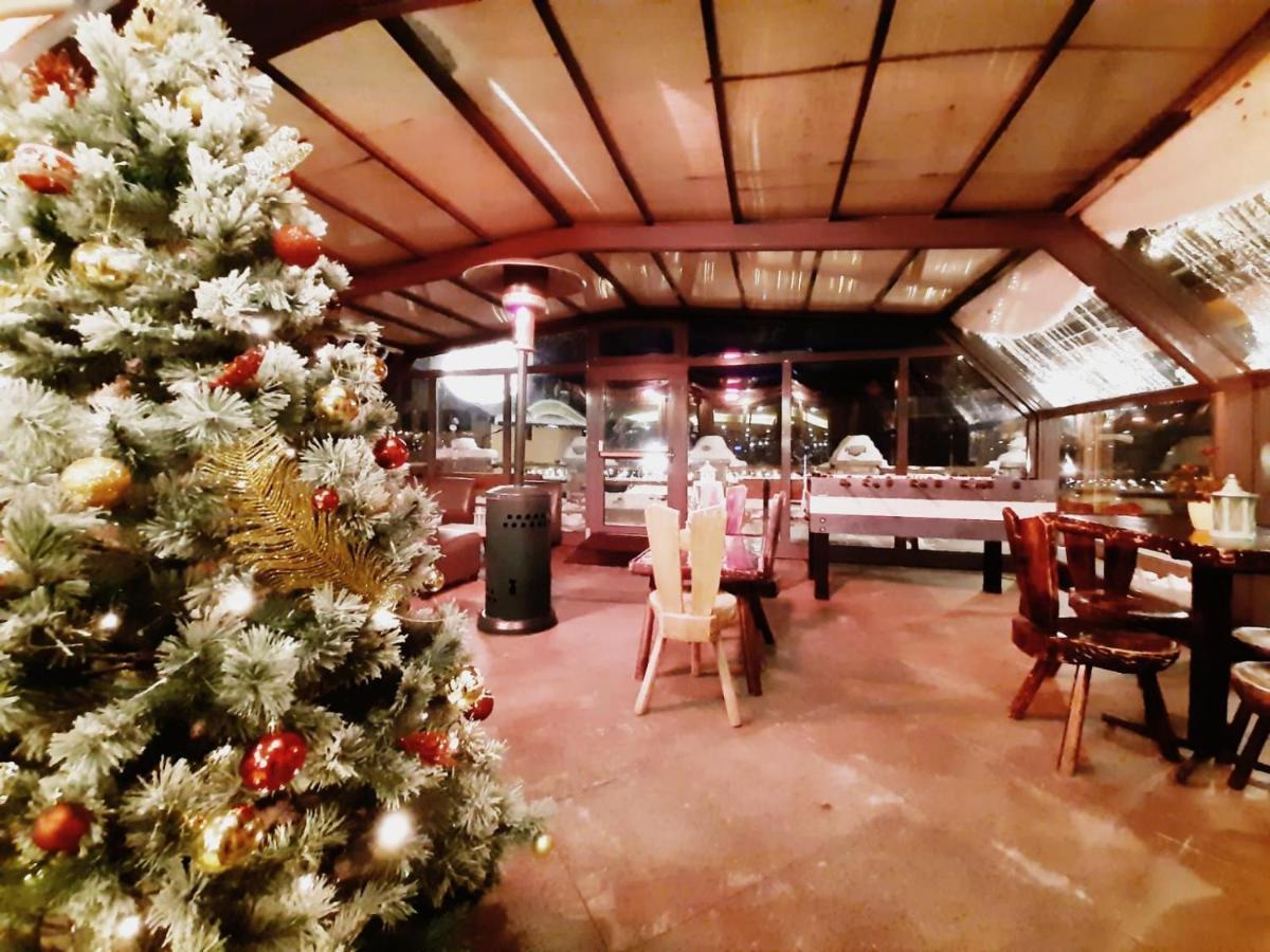 Hg Hotel Italia Brusson Εξωτερικό φωτογραφία
